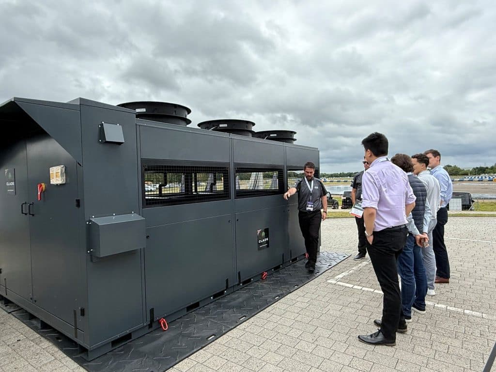 Heat pump airflow and layout