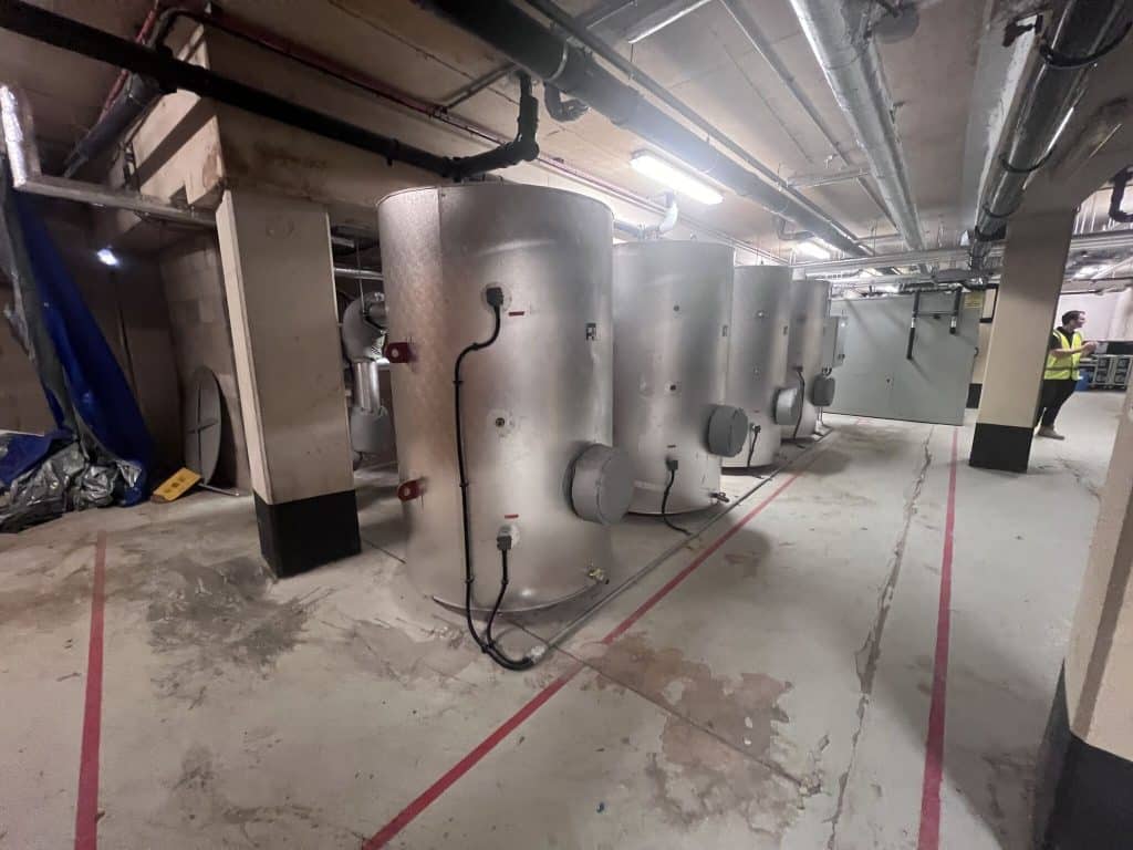 Heat pump thermal storage